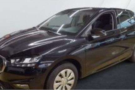 Skoda Fabia 23.406 km 17.480 € Mayen 56727