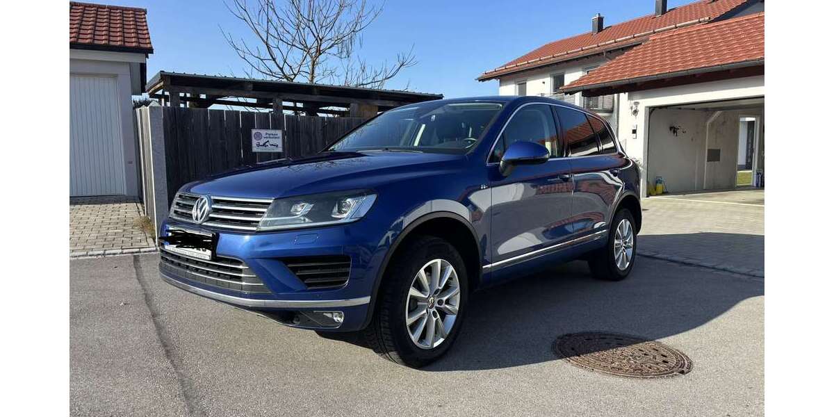 VW Touareg 129.000 km 26.500 &euro; Grasbrunn 85630