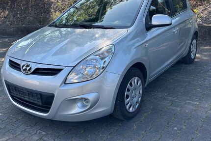 Hyundai i20 169.520 km 1.399 &euro; München 81243