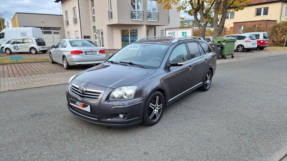 Toyota Avensis 350.500 km 2.222 € Bitterfeld-Wolfen, OT Bitterfeld 06749
