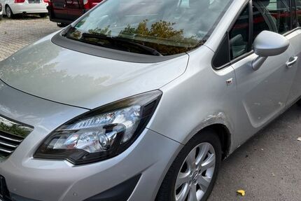 Opel Meriva 200.000 km 1.900 € München Trudering-Riem 81825