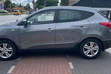 Hyundai ix35 180.000 km 9.450 € Berlin 12349