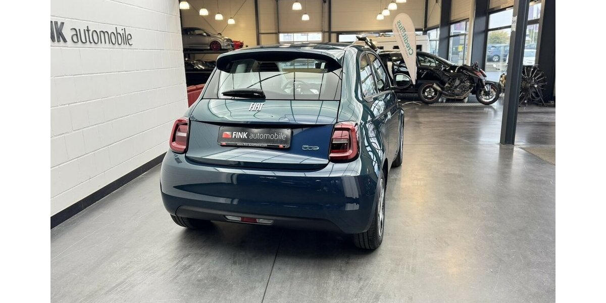 Fiat 500e Action CarPlay Android Automatik 1.Hand 23.004 km 13.120 &euro; Lich 35423