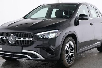 Mercedes-Benz GLA 200 11.700 km 40.590 &euro; Neubrandenburg 17033