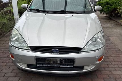 Ford Focus 207.571 km 650 &euro; seeheim-jugenheim 64342
