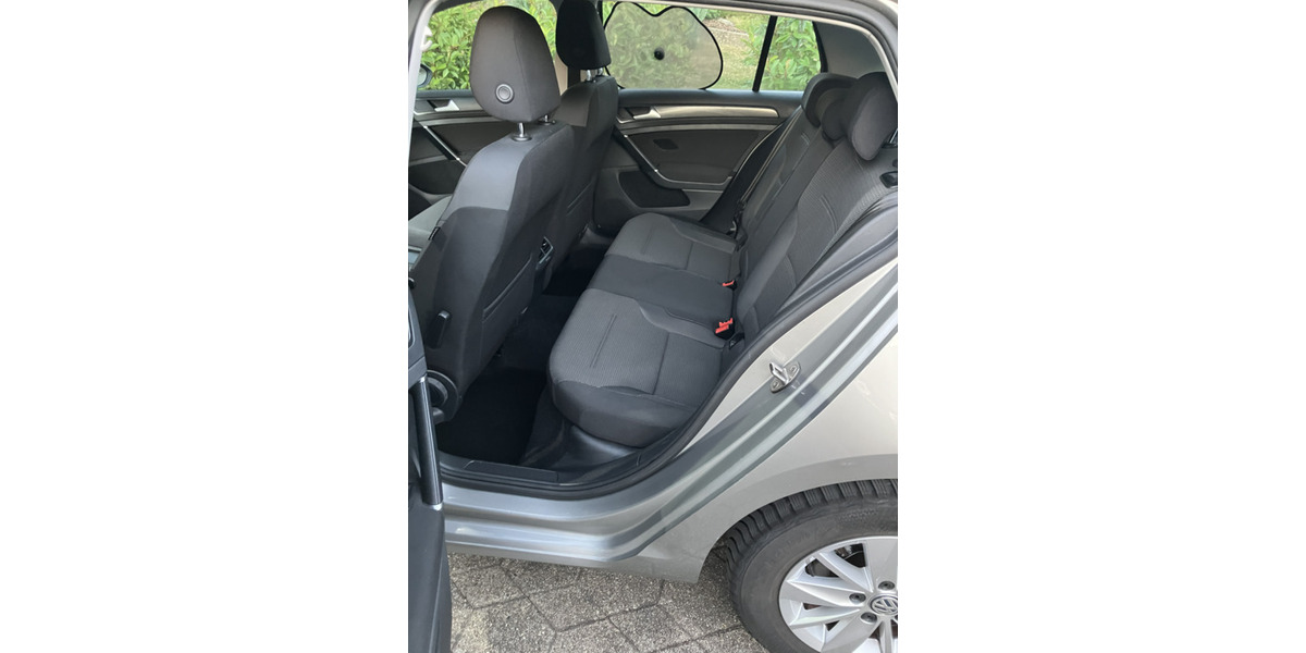 VW Golf 151.215 km 8.000 &euro; Billigheim 74842