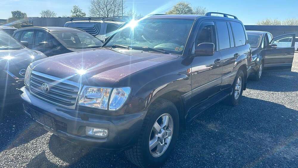 Toyota Land Cruiser 415.000 km 13.990 &euro; Flensburg 24941