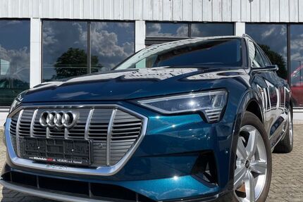 Audi e-tron 45.685 km 30.990 &euro; Neuburg a. d. Kammel 86476