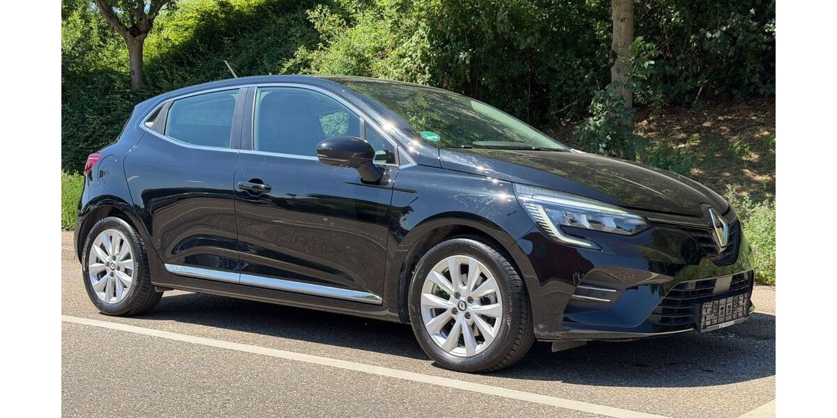Renault Clio 43.000 km 13.900 &euro; Fellbach 70736