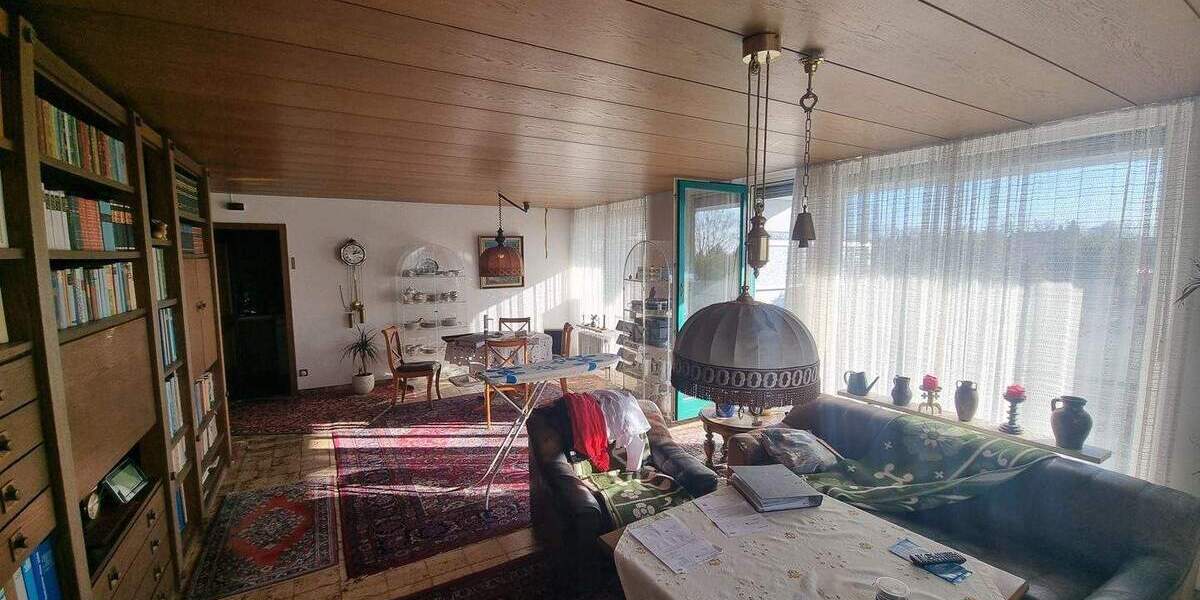 Etagenwohnung Ingolstadt Friedrichshofen-Hollerstauden - 5 Zimmer, 138 m&sup2;, 258.000&euro; | Angebot:25708053