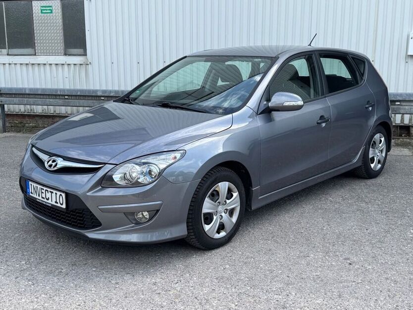 i30