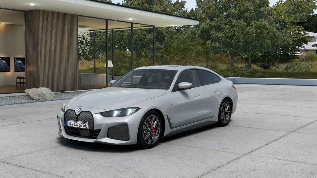 BMW i4 16.772 km 54.908 &euro; Versmold 33775