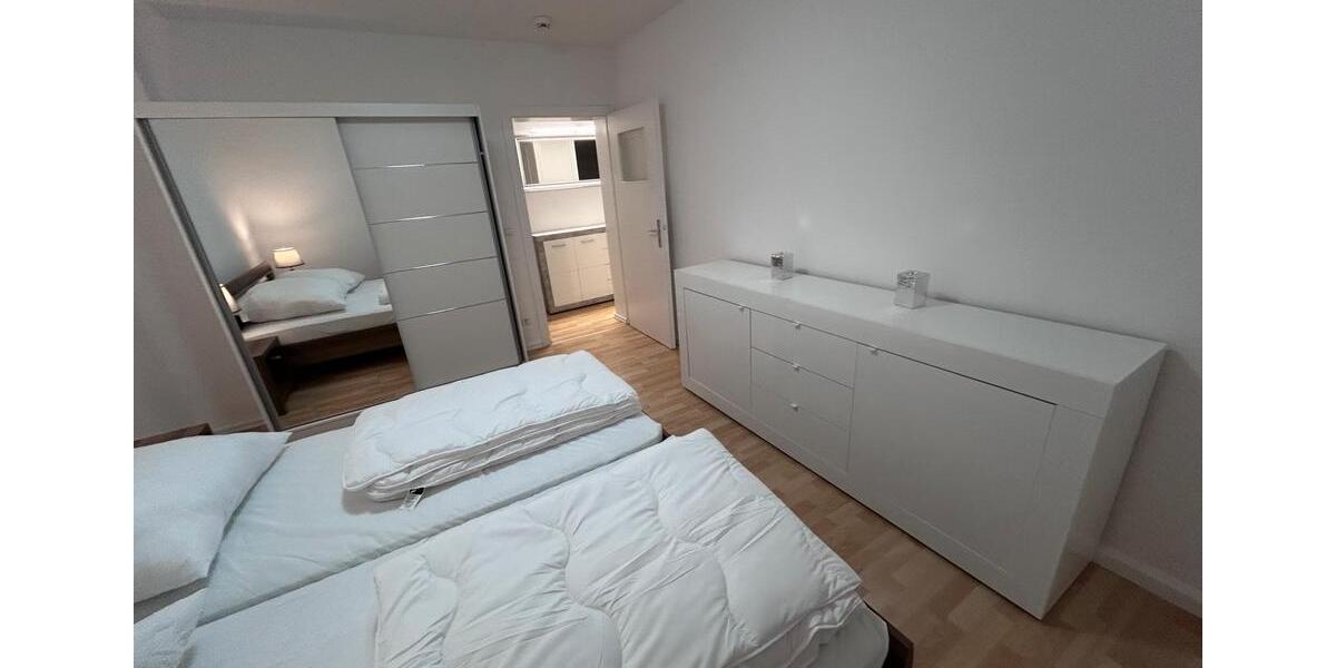 Erdgeschoßwohnung Düsseldorf Düsseltal - 2 Zimmer, 60 m&sup2;, 1.350&euro; | Angebot:25995550