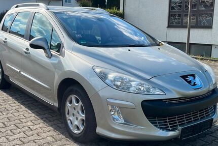 Peugeot 308 241.000 km 990 &euro; Gingen 73333