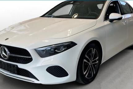 Mercedes-Benz A 180 13.606 km 29.870 &euro; Plattling 94447