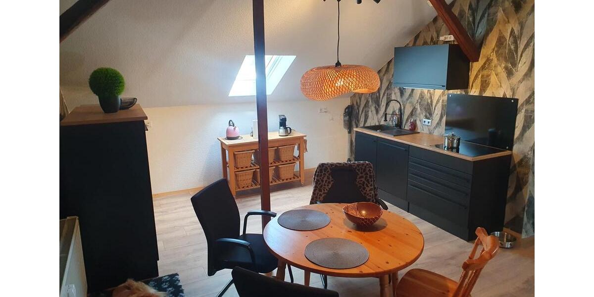 Dachgeschoßwohnung Naumburg (Saale) - 3 Zimmer, 85 m&sup2;, 500&euro; | Angebot:26338493