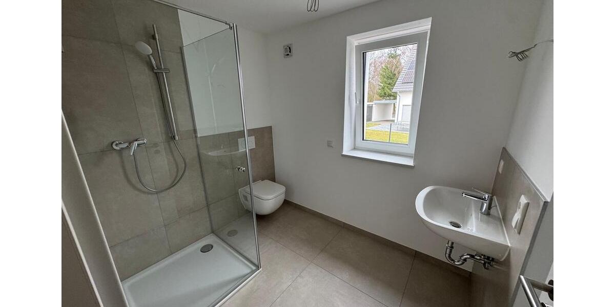 Terrassenwohnung Tirschenreuth - 3 Zimmer, 85 m&sup2;, 830&euro; | Angebot:23671385
