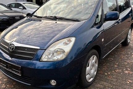 Toyota Corolla Verso 241.000 km 1.999 &euro; Oldenburg 26129