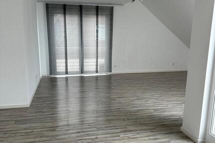 Wohnung Holzgerlingen - 3.5 Zimmer, 103 m&sup2;, 1.700&euro; | Angebot:24785540