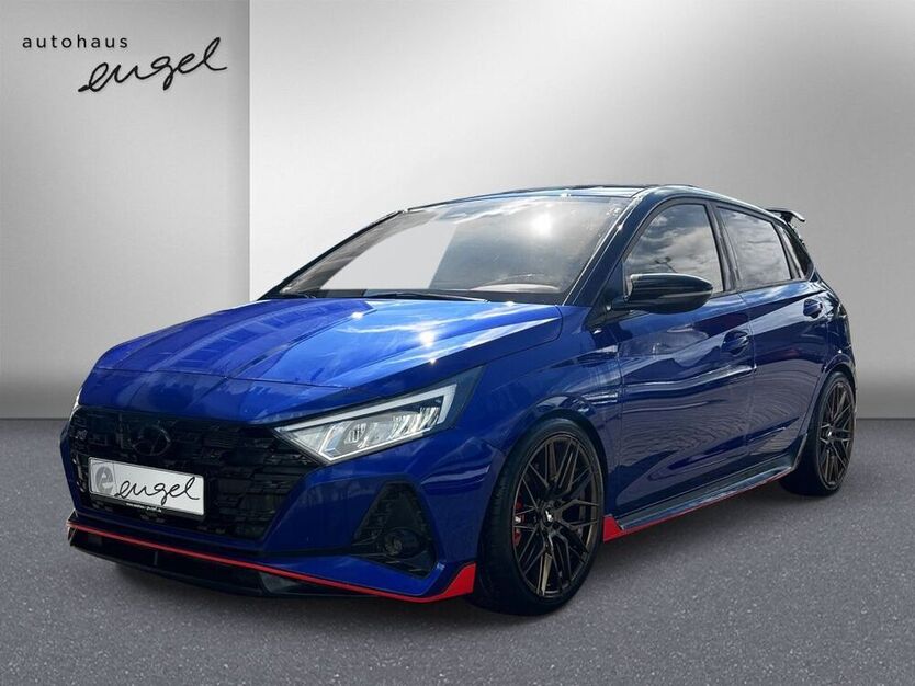 i20