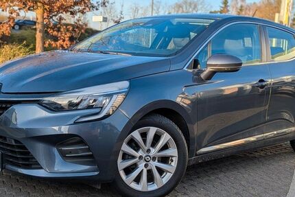 Renault Clio 55.950 km 14.990 &euro; Wiehl 51674