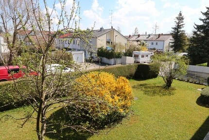 * Blick ins Grüne * ruhige 2-Zimmer-Wohnung * 2 sonnige Balkone * 1 Stellplatz * zentrumsnah * - Wohnung Germering | Angebot:26677727
