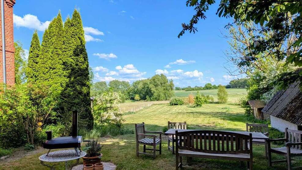 Haus zum Kaufen in Stockelsdorf OT Dissau 980.000 € 240 m²