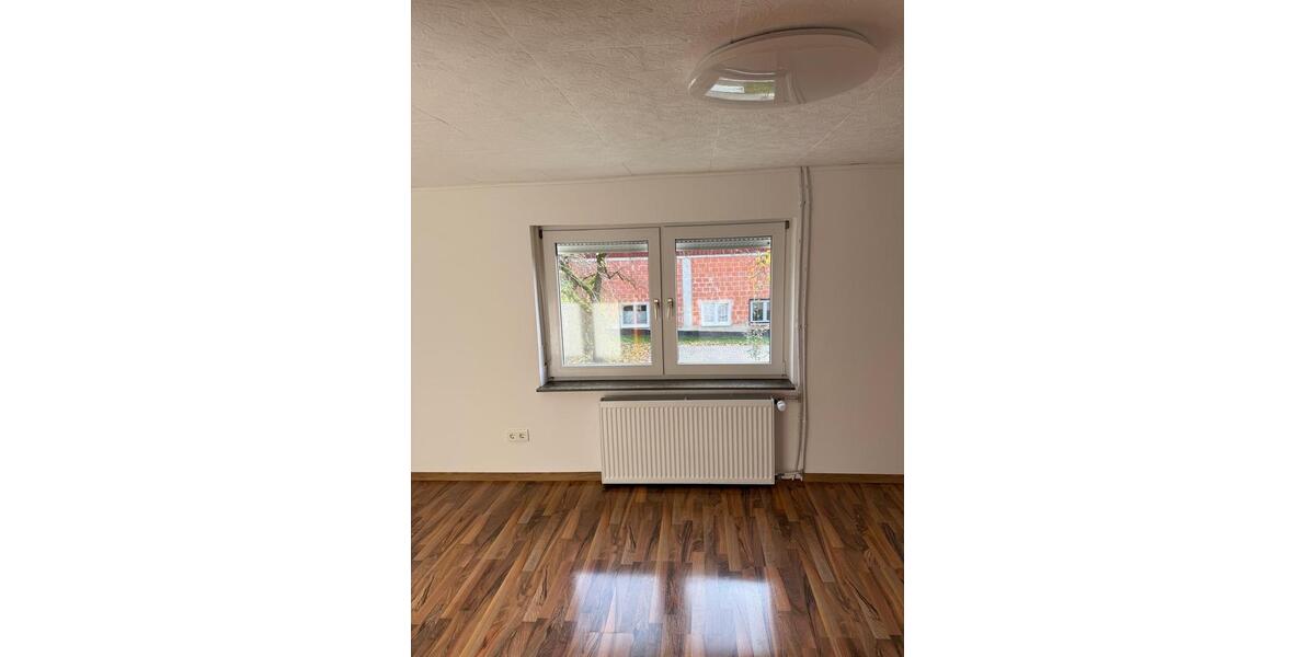Mehrfamilienhaus, Wohnhaus Homberg (Efze) - 5 Zimmer, 150 m&sup2;, 170.000&euro; | Angebot:26662746