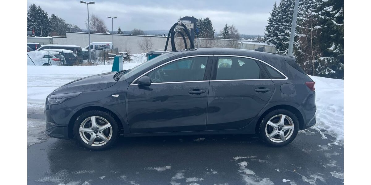 Kia ceed / Ceed 48.682 km 16.100 &euro; Regnitzlosau 95194