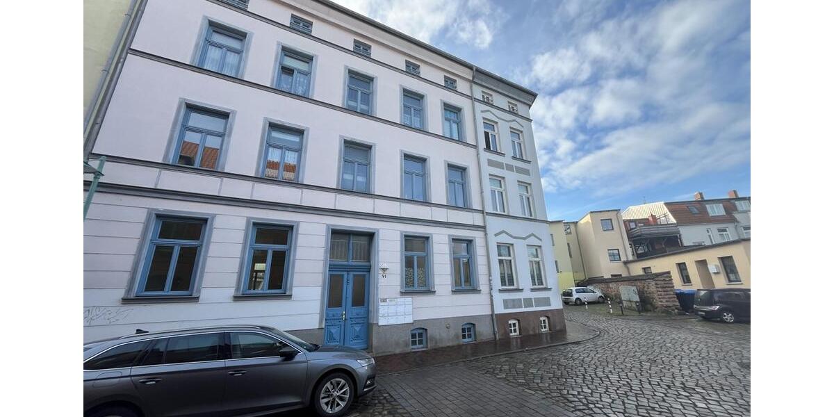Dachgeschoßwohnung Güstrow - 1.5 Zimmer, 39 m&sup2;, 280&euro; | Angebot:24553104