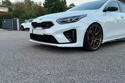 Kia ceed / Ceed 78.000 km 20.900 &euro; Cham 93413