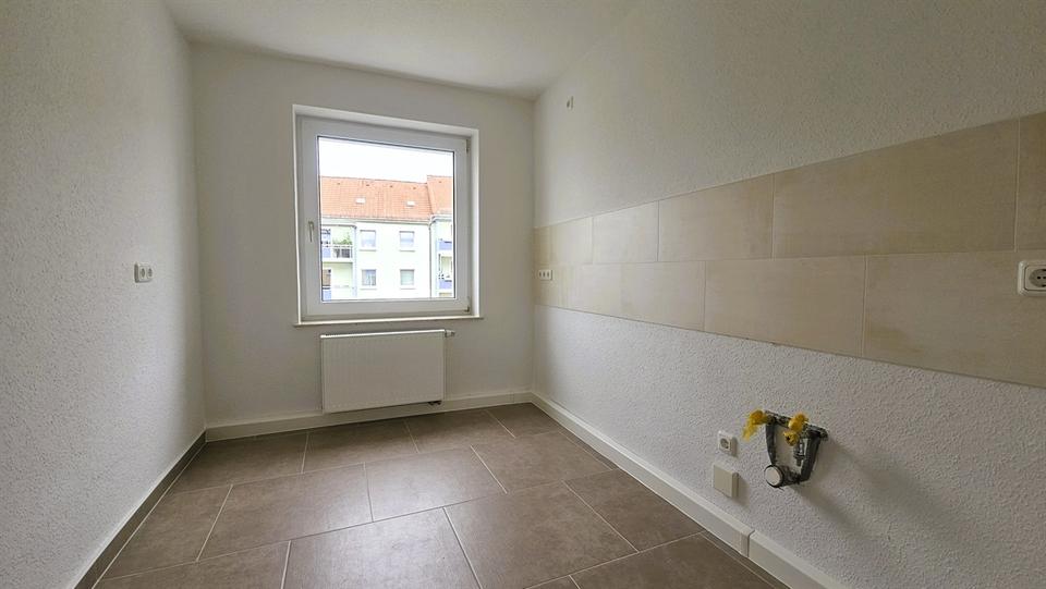 Etagenwohnung Ebersbach-Neugersdorf Neugersdorf - 2 Zimmer, 47 m&sup2;, 330&euro; | Angebot:26373504