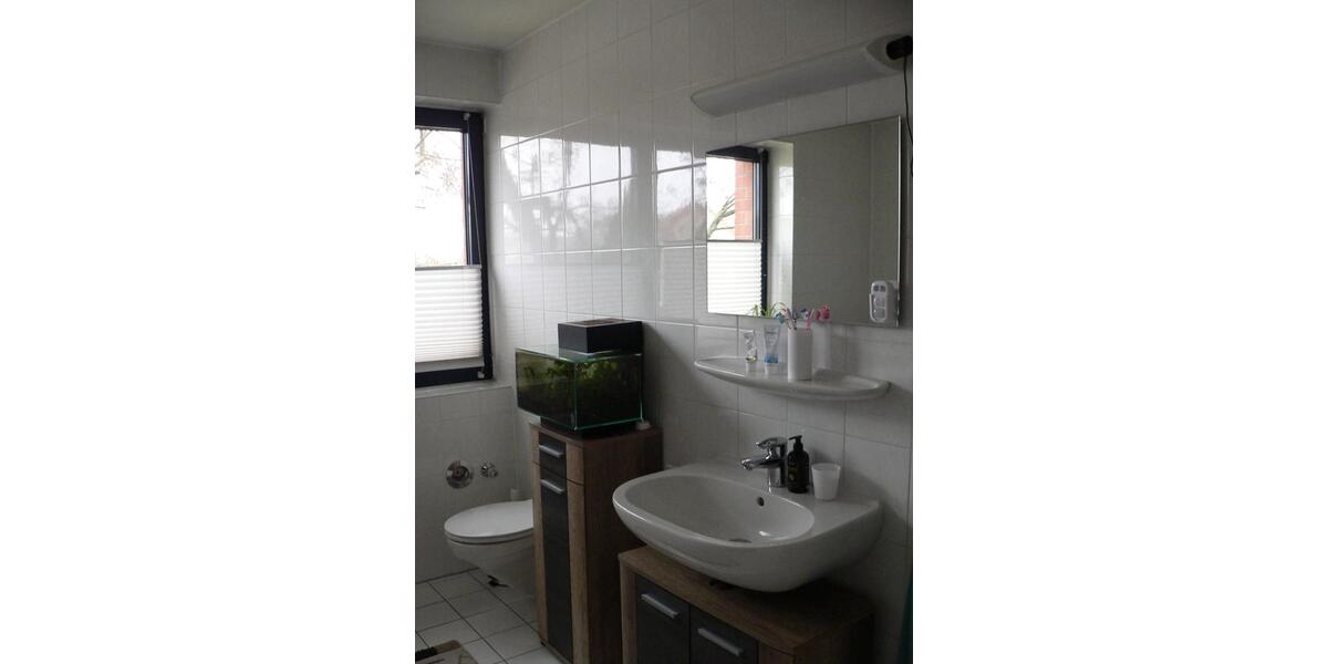 Etagenwohnung Uetze - 3 Zimmer, 102 m&sup2;, 1.070&euro; | Angebot:19138026