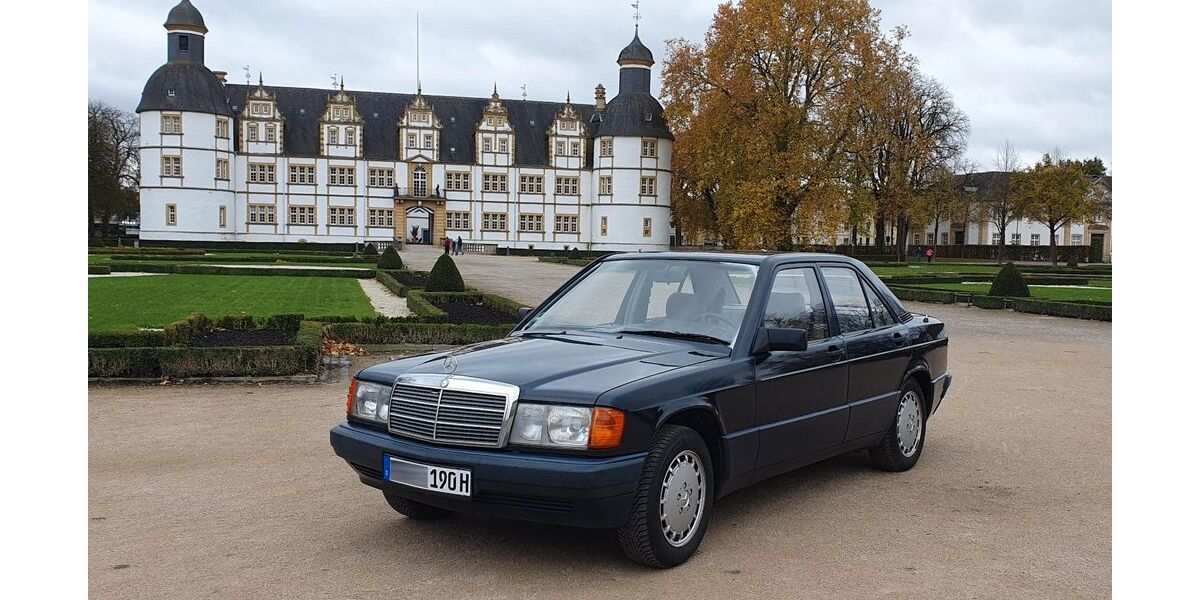 Mercedes-Benz 190 216.800 km 4.200 &euro; Paderborn 33104
