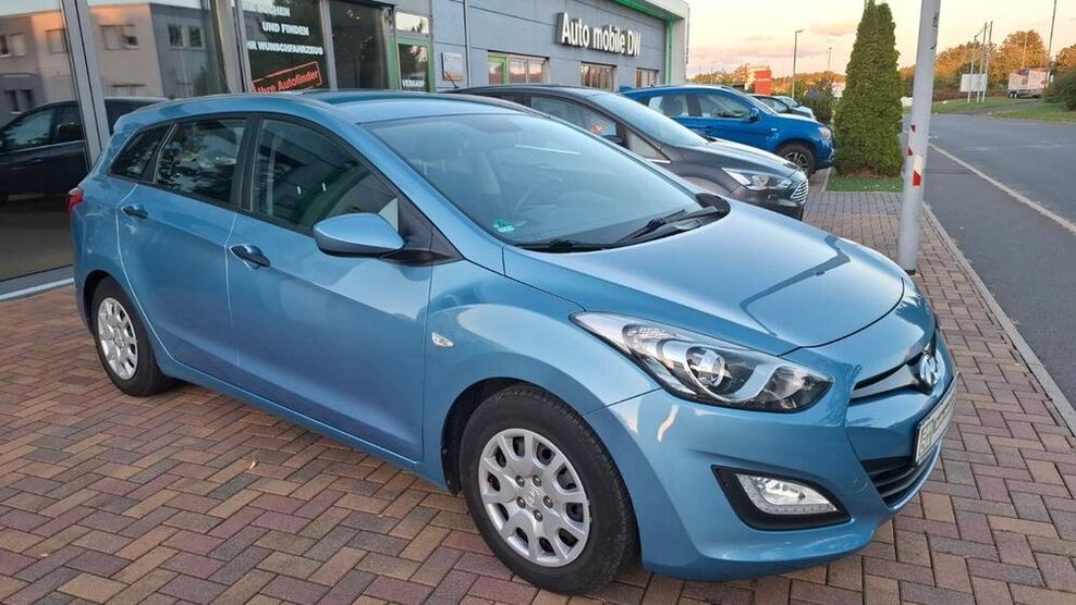 i30