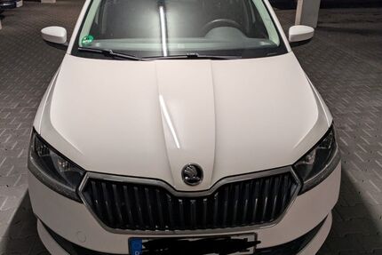 Skoda Fabia 109.000 km 8.800 &euro; München 81379
