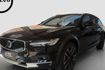 Volvo V90 Cross Country 33.900 km 48.990 &euro; Leipzig 04179