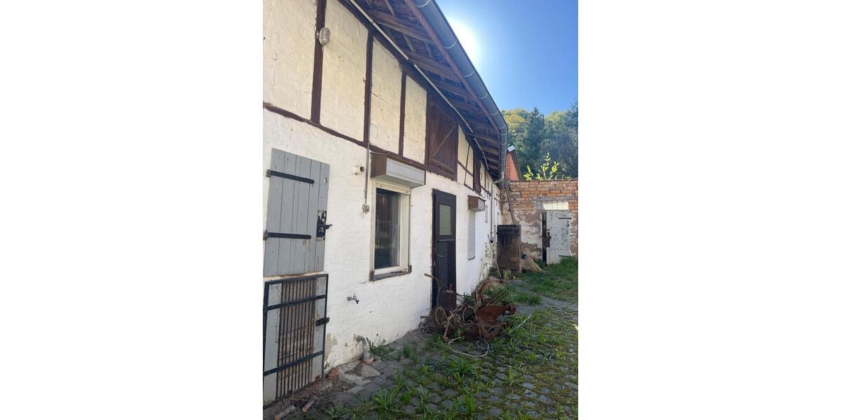 Bauernhaus, Landhaus Sangerhausen - 9 Zimmer, 150 m&sup2;, 95.000&euro; | Angebot:26665688
