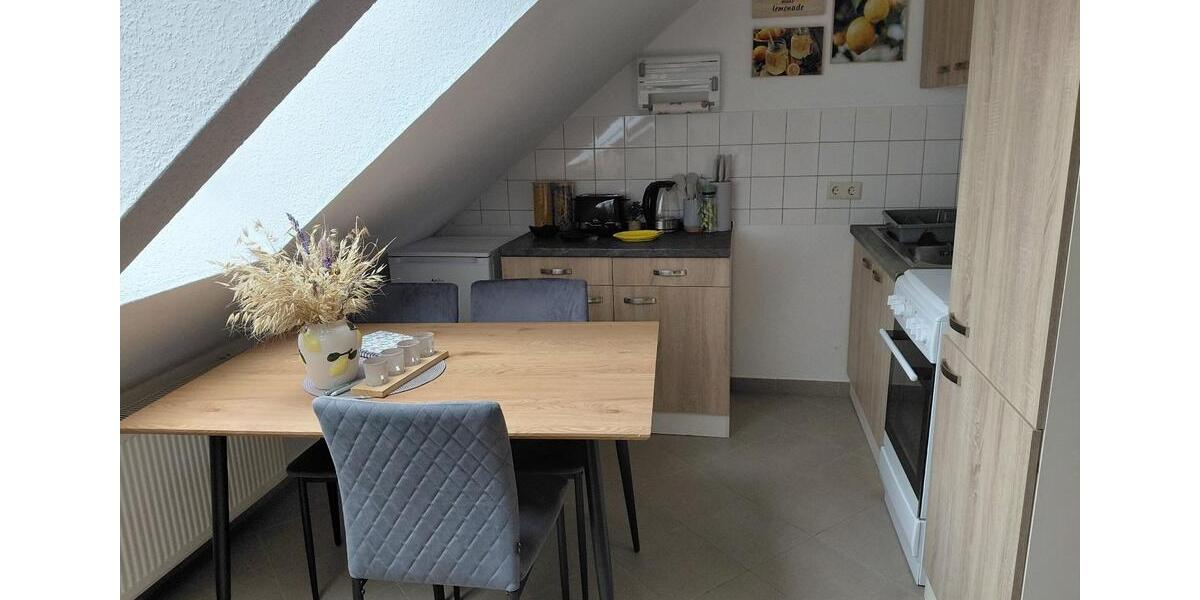 Dachgeschoßwohnung Bad Liebenwerda - 2 Zimmer, 42 m&sup2;, 430&euro; | Angebot:25935999