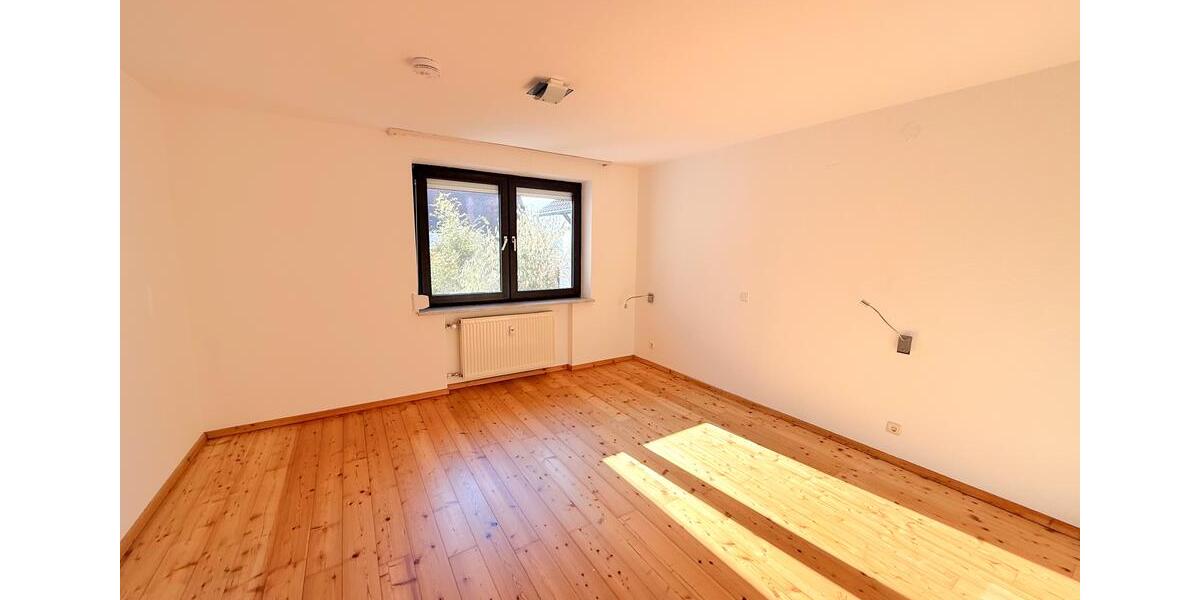 Etagenwohnung Laupheim - 4 Zimmer, 90 m&sup2;, 980&euro; | Angebot:26249340
