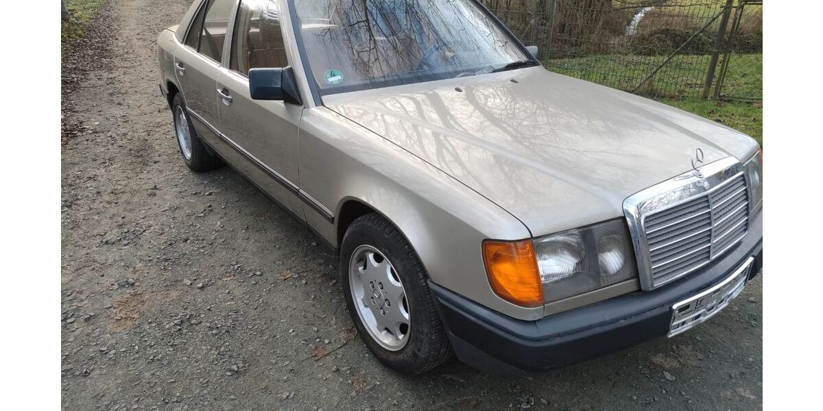 Mercedes-Benz 230 153.909 km 5.800 &euro; Schöffengrund 35641