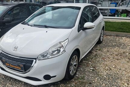 Peugeot 208 123.000 km 4.890 &euro; Reutlingen 72766