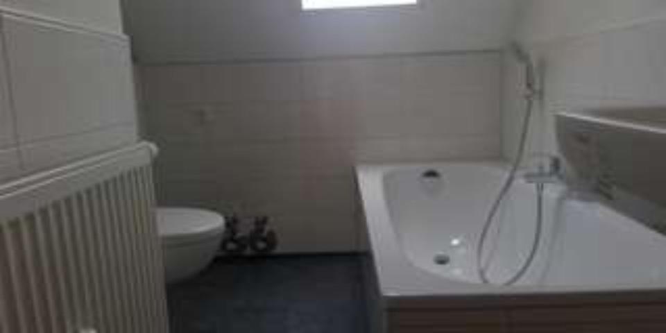 Dachgeschoßwohnung Alzenau - 5 Zimmer, 100 m&sup2;, 950&euro; | Angebot:24786285