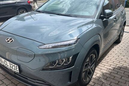 Hyundai KONA 35.000 km 17.700 € Würzburg 97084