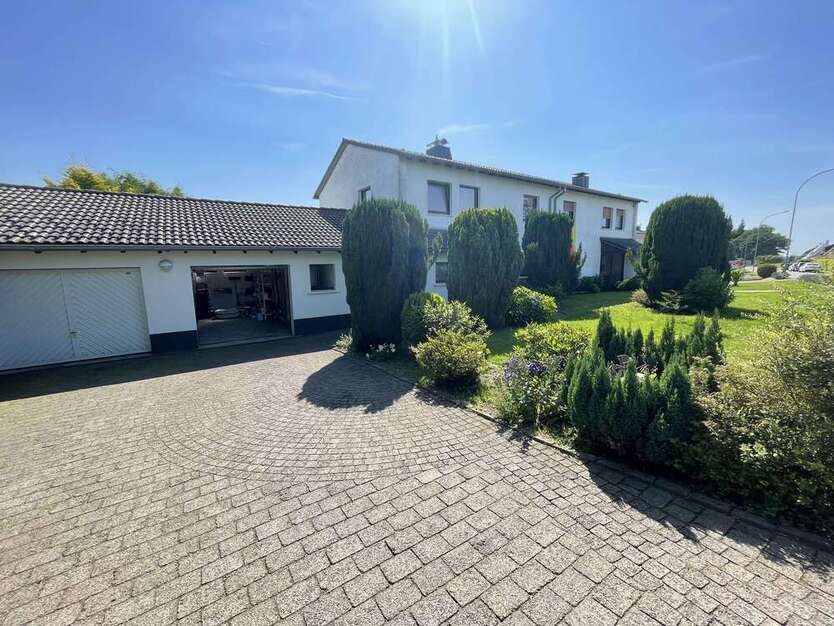 Haus zum Kaufen in Halver 349.000 € 145 m² 1 zimmer