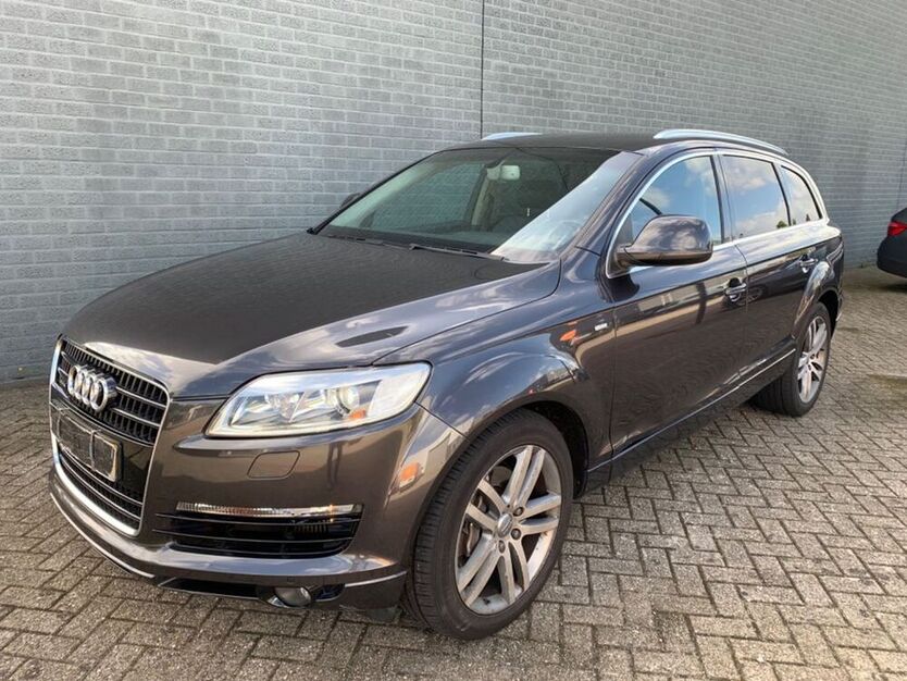 Q7