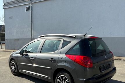 Peugeot 207 153.000 km 2.599 &euro; Elz 65604