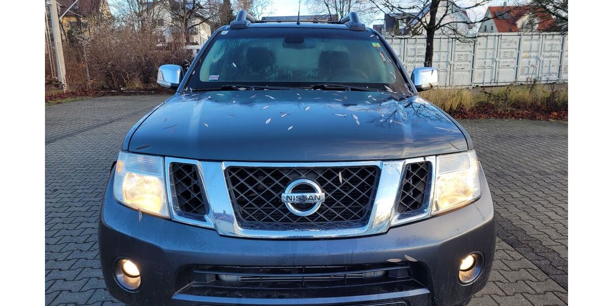 Nissan Navara 245.000 km 7.200 &euro; Kressbronn 88079