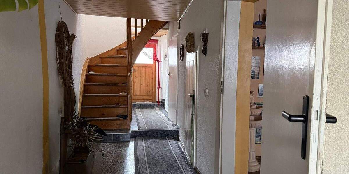 Reihenmittelhaus Buttstädt - 5 Zimmer, 110 m&sup2;, 39.000&euro; | Angebot:25845666