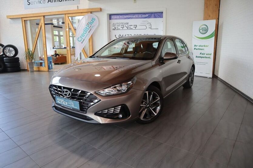 i30